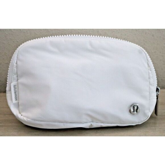 Lululemon LU9AZ3S Women's One Size White Everywhere Belt Bag - Picture 1 of 7